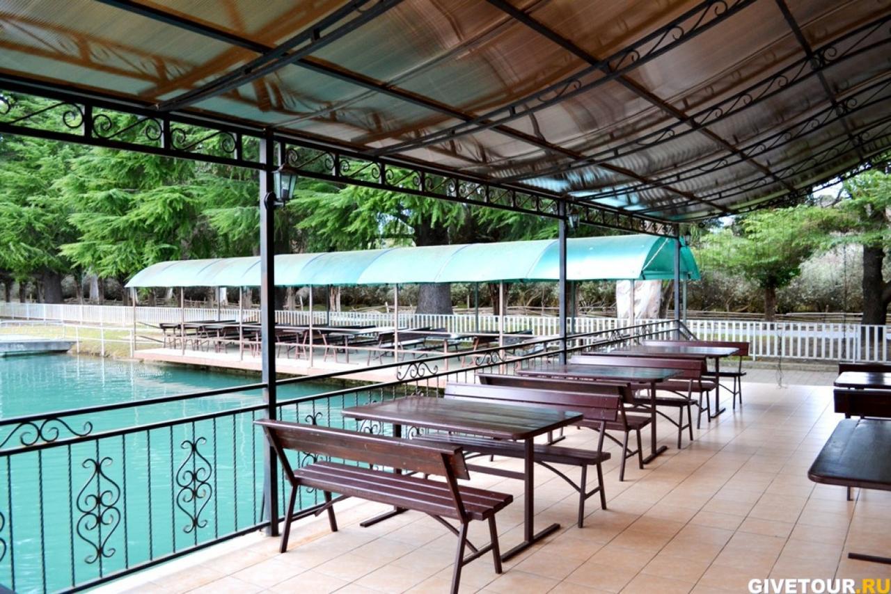 פיזונדה Ostrov Park-Hotel מראה חיצוני תמונה